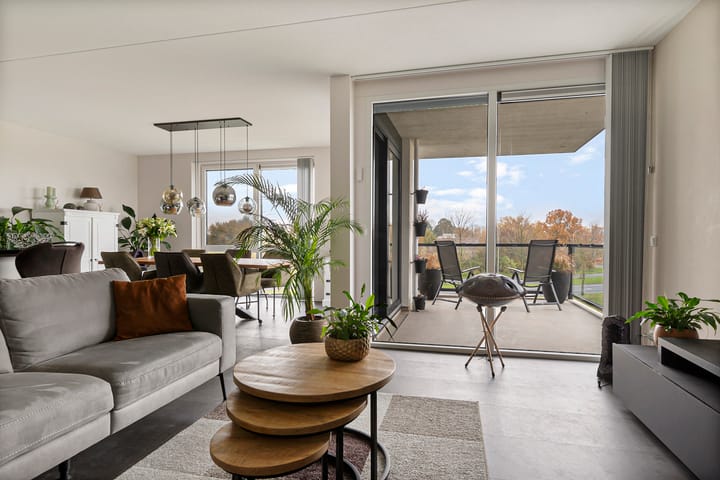 Foto 11 van Marke 64