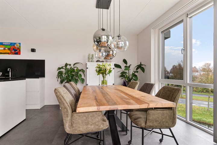 Foto 16 van Marke 64