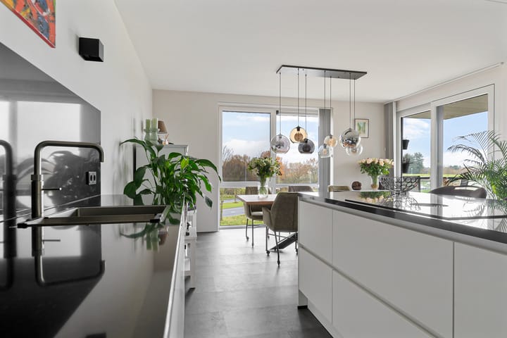 Foto 20 van Marke 64