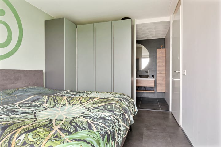 Foto 23 van Marke 64