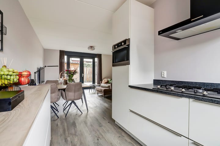 Foto 12 van Prinses Amaliahof 8