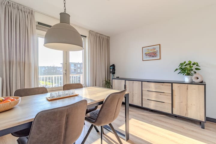 Foto 13 van Bachstraat 74