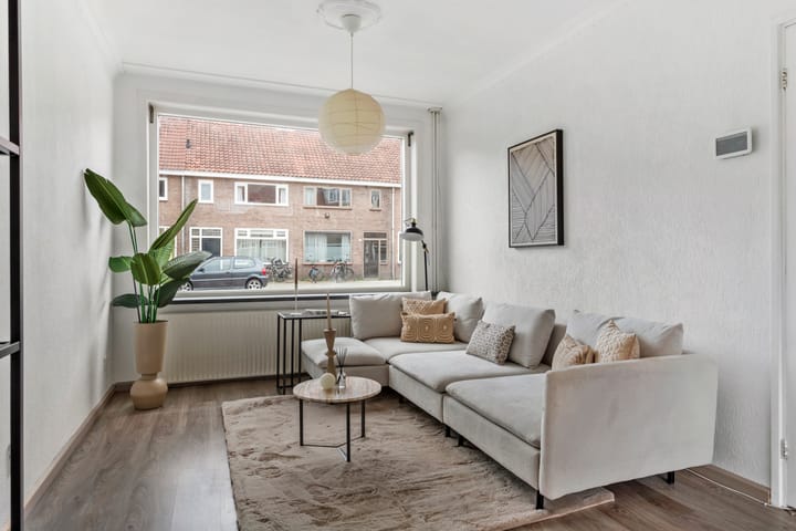 Foto 2 van Sweder van Zuylenweg 77