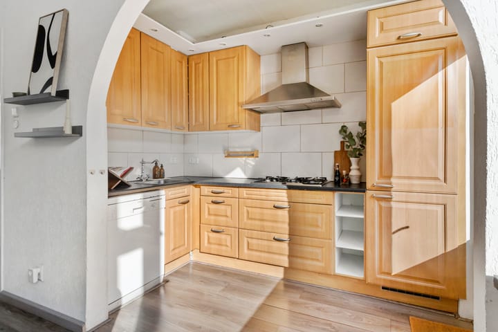 Foto 13 van Sweder van Zuylenweg 77