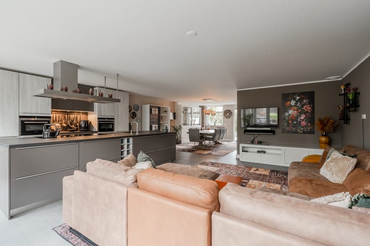 Foto 2 van Tapijtschelp 71