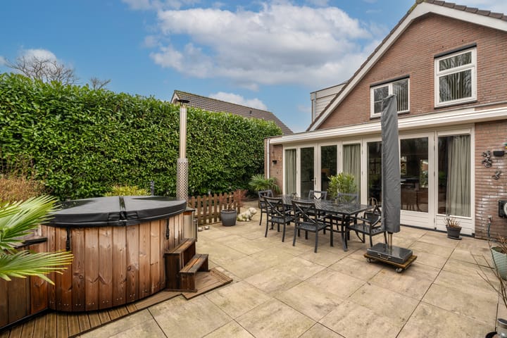 Foto 4 van Tapijtschelp 71