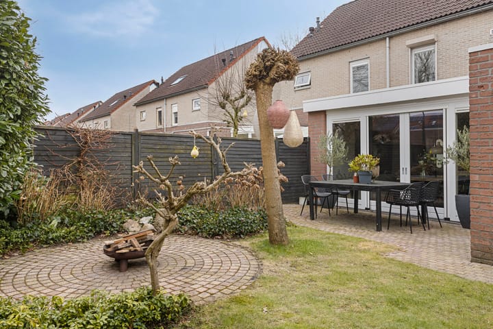 Foto 36 van Cantatestraat 15