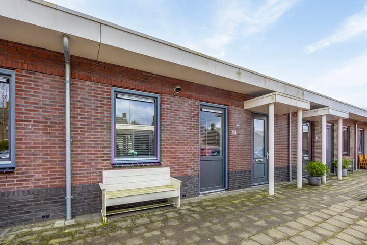 Foto 2 van Mimosaplein 15