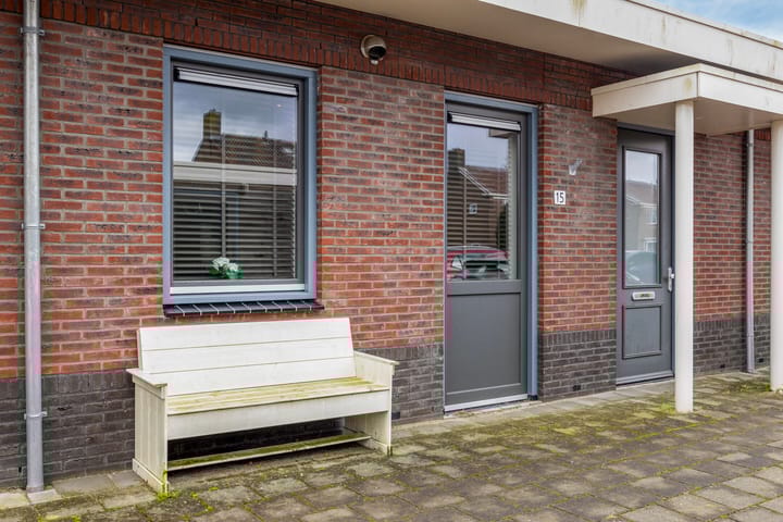 Foto 9 van Mimosaplein 15