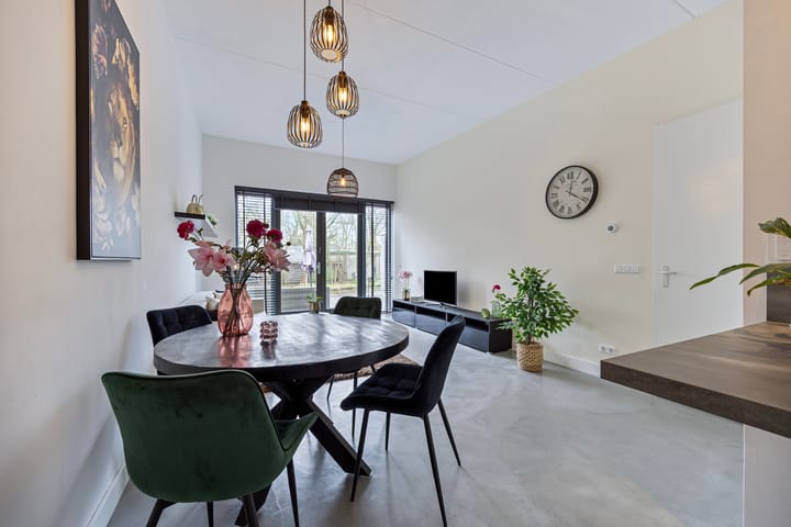 Foto 22 van Mimosaplein 15