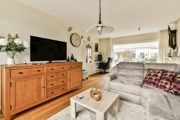 Foto 5 van Wethouder van Olstweg 12