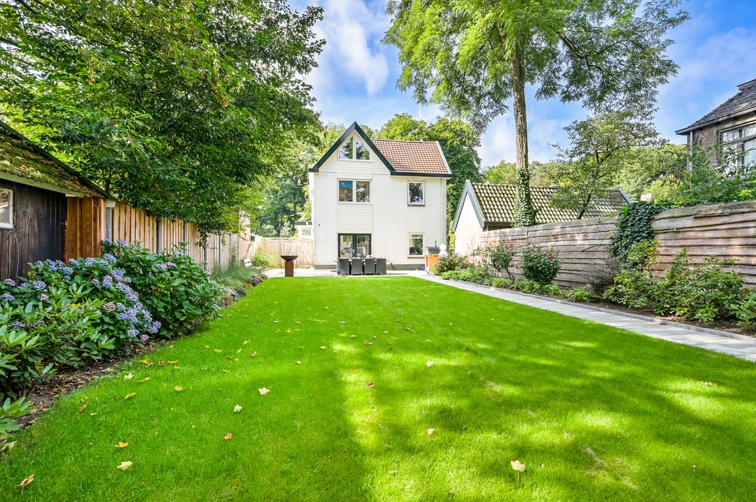 Photo 2 of Dorpsstraat 11