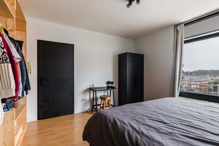 Foto 15 van Maasstraat 72