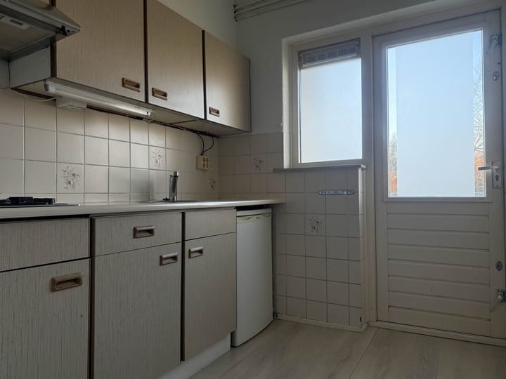 Foto 16 van Julianalaan 81