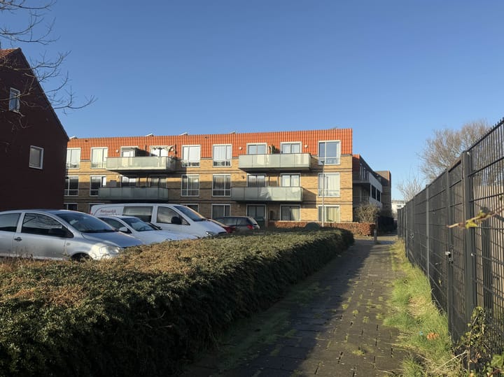 Foto 24 van Julianalaan 81