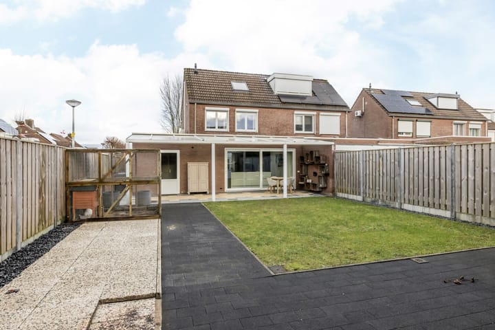 Foto 24 van Pastoor Hutschemakersstraat 40