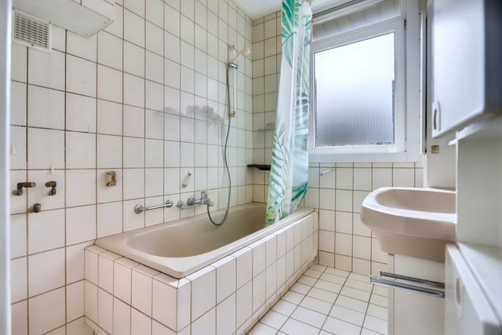 Photo 27 of Coornhertstraat 5