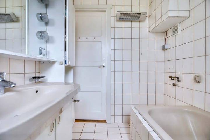 Photo 29 of Coornhertstraat 5