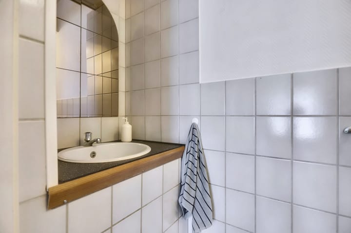 Photo 32 of Coornhertstraat 5