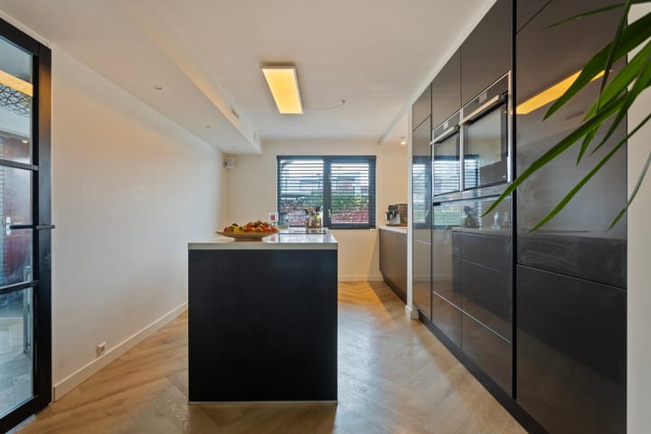 Foto 11 van Ina Boudierstraat 49