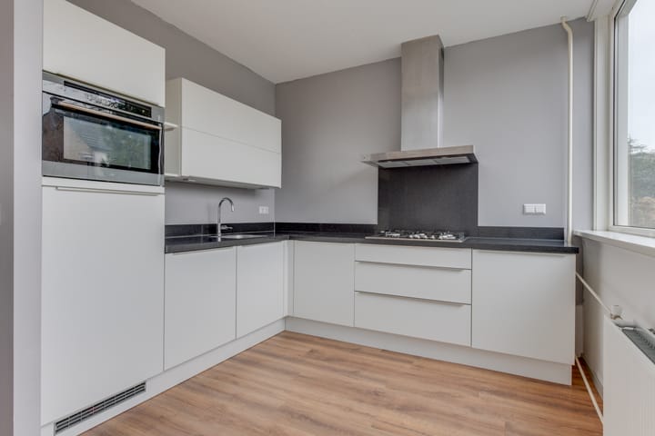 Foto 3 van van Vosbergenlaan 17