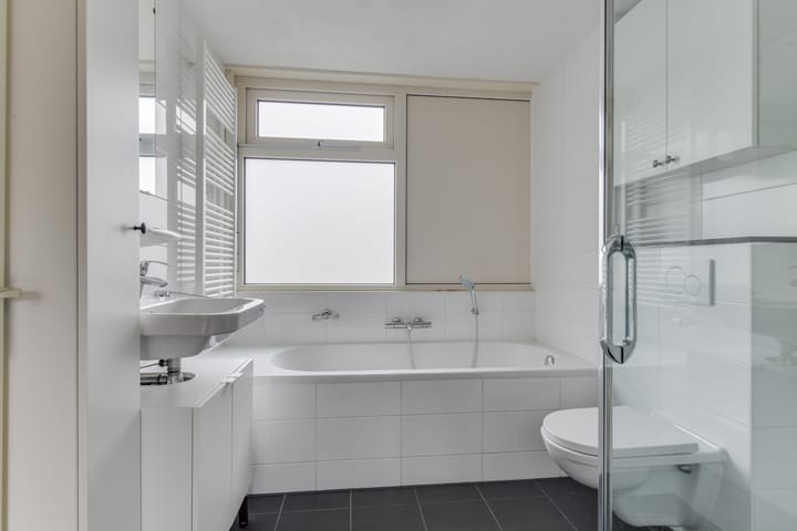 Foto 18 van van Vosbergenlaan 17