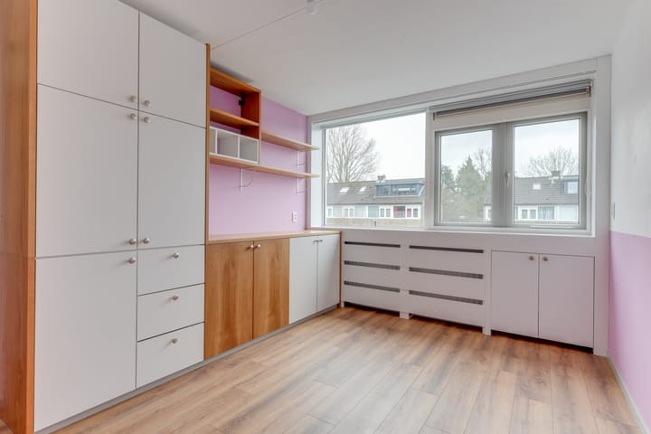 Foto 24 van van Vosbergenlaan 17