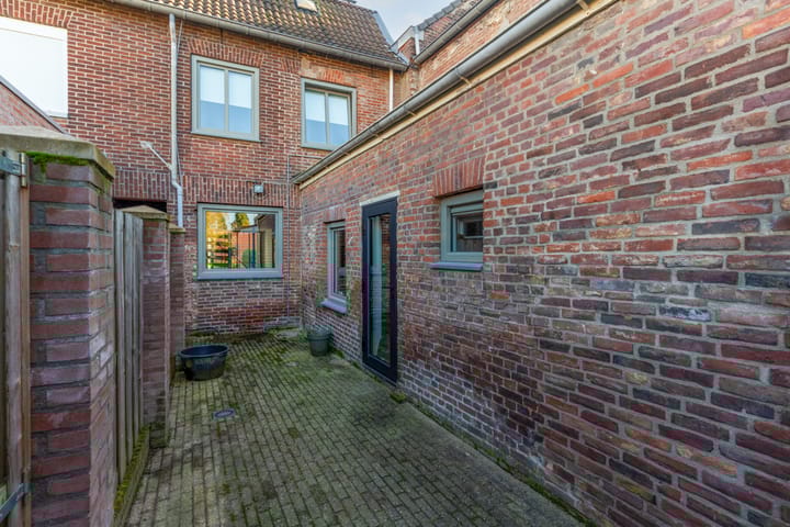 Foto 44 van Overhoven 80