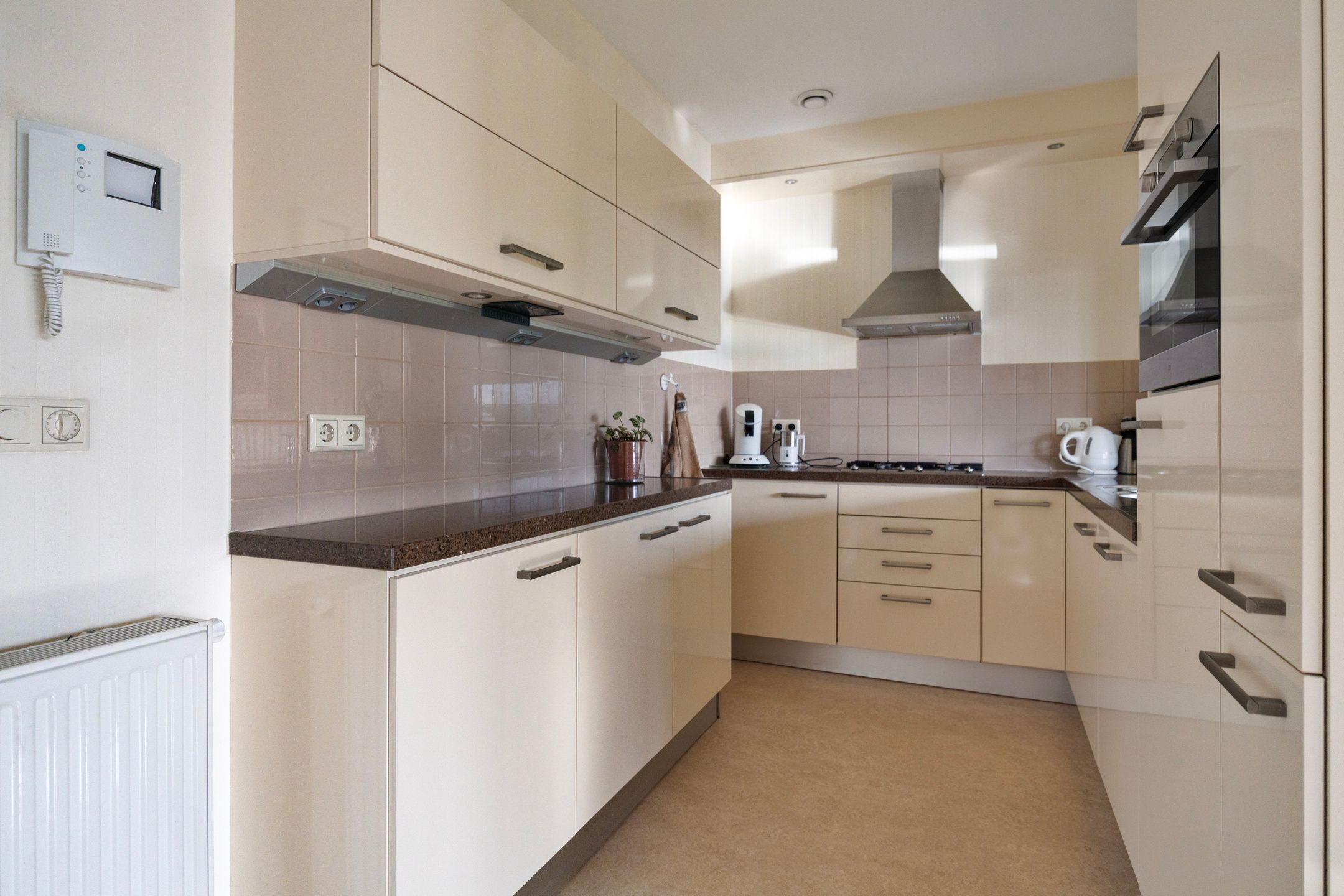 Photo 12 of Hoofdstraat 61-A