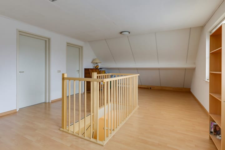 Photo 30 of Kruisbergsestraat 14-E