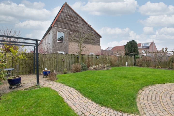 Photo 41 of Kruisbergsestraat 14-E