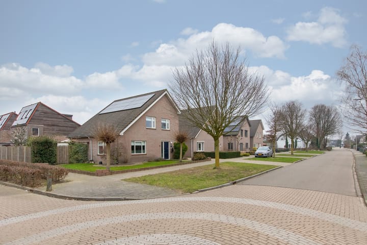 Photo 47 of Kruisbergsestraat 14-E