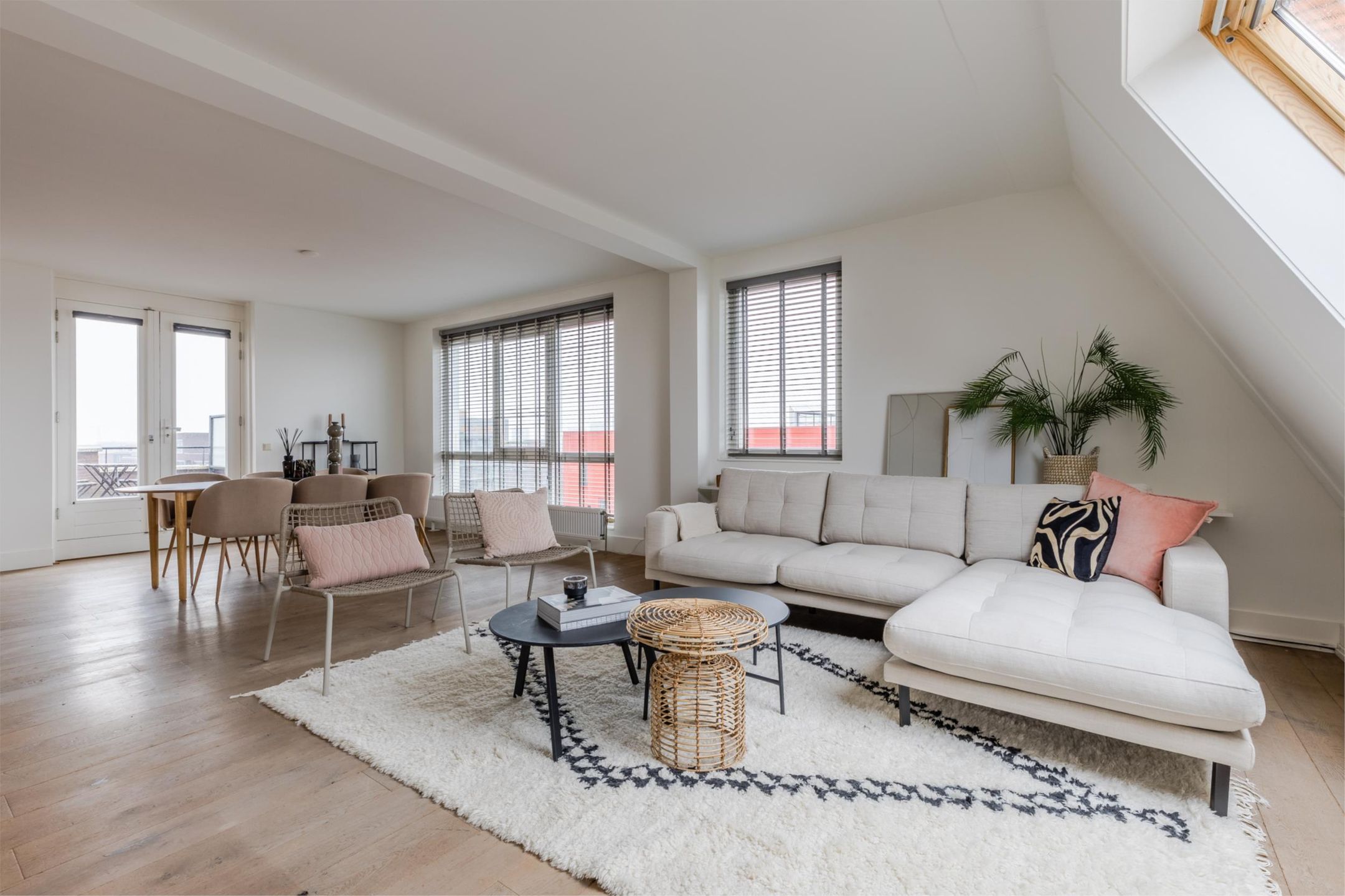 Foto 3 van Beneluxlaan 675