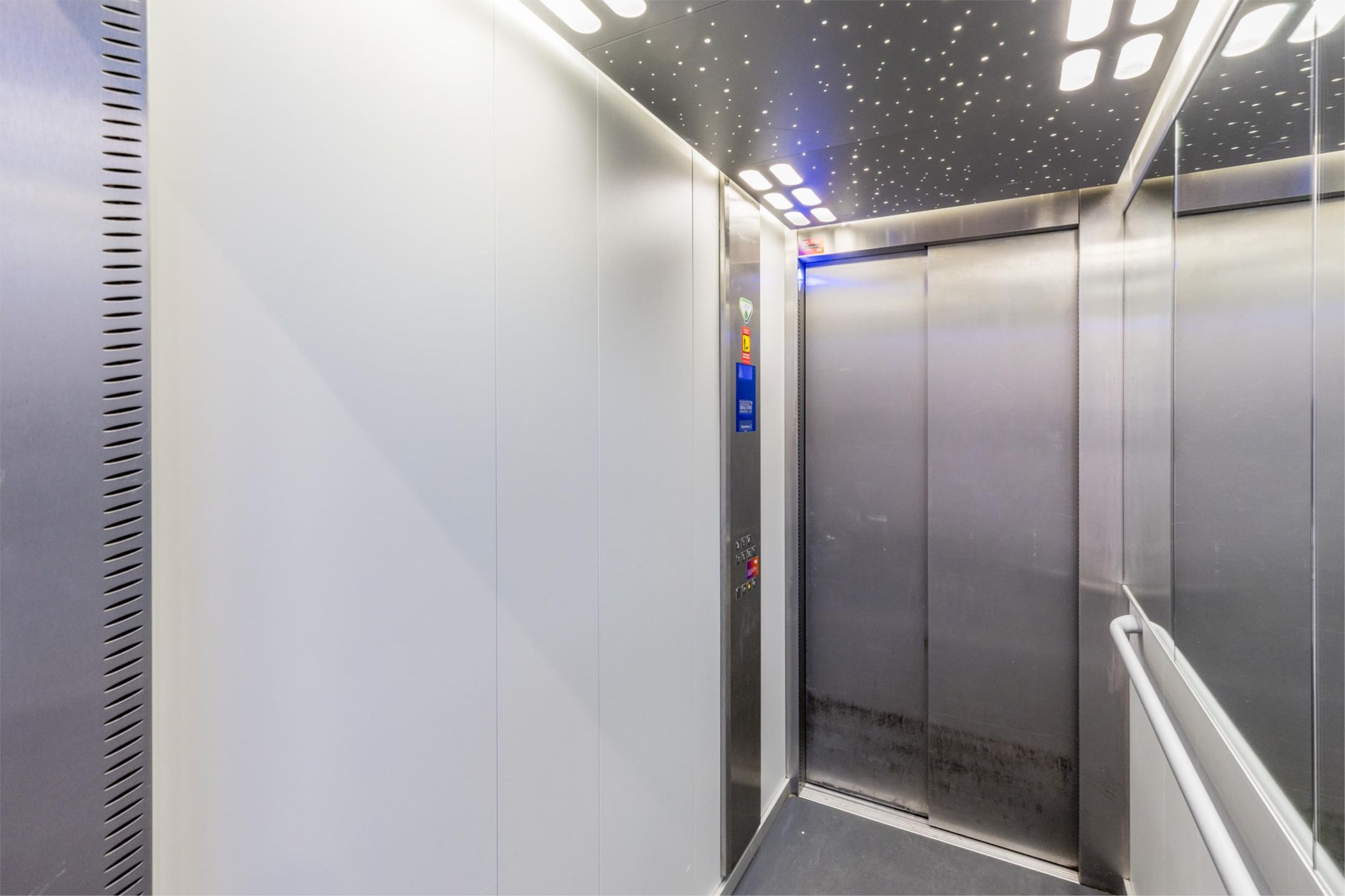 Foto 48 van Beneluxlaan 675