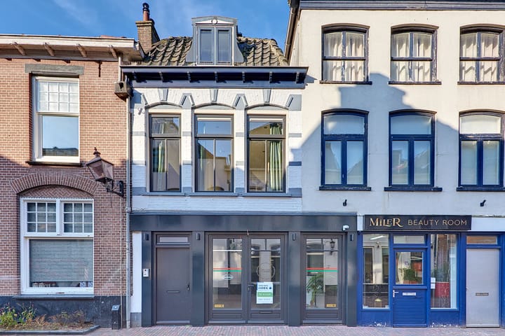 Photo 1 of Vijhestraat 15-A