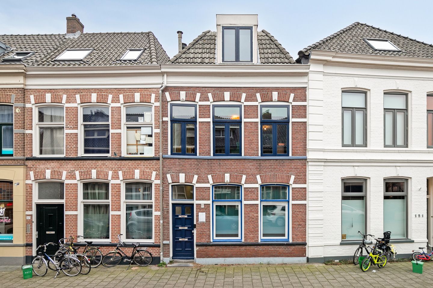 Photo 1 of Van Karnebeekstraat 119-B