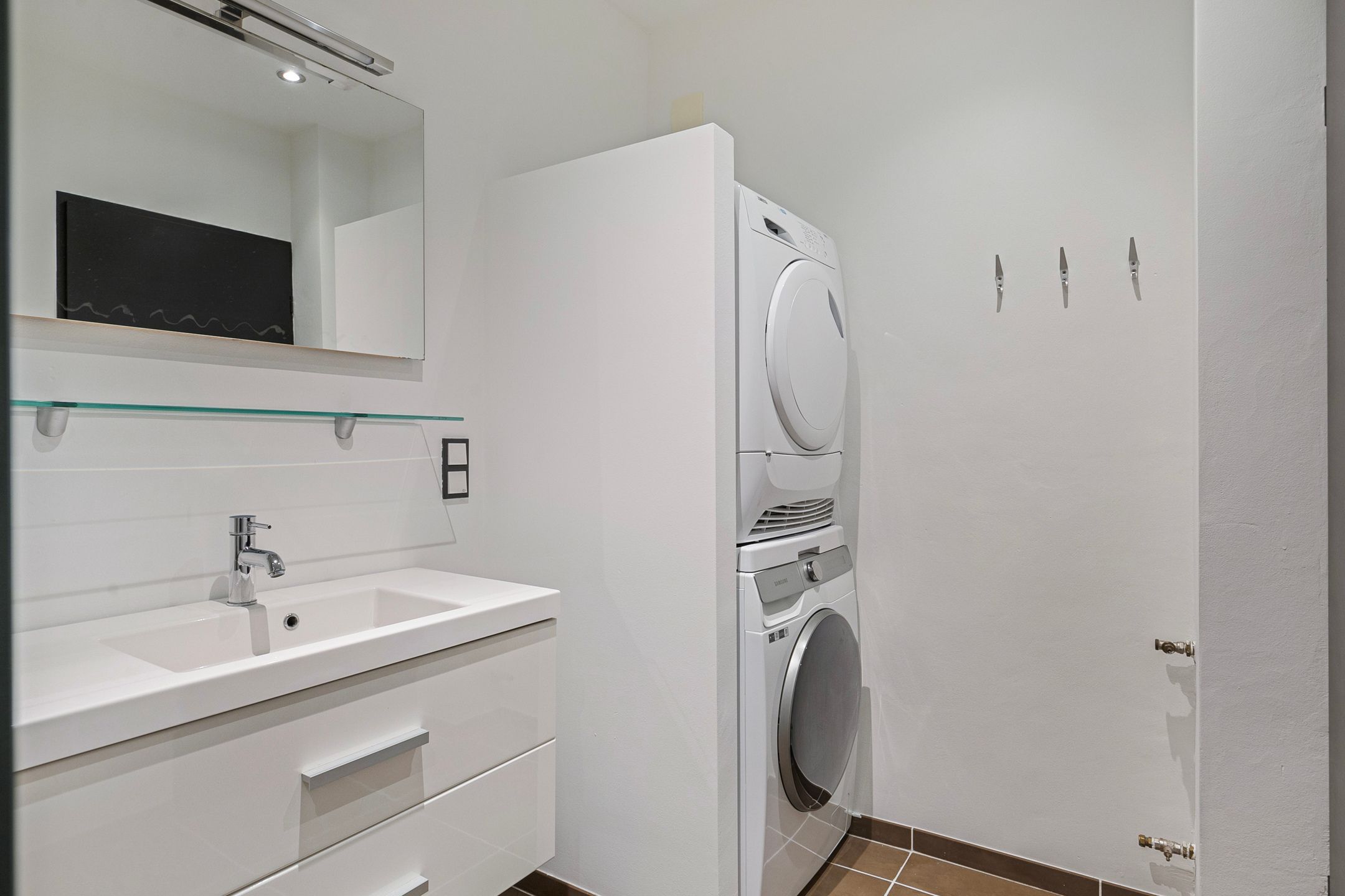 Foto 21 van Lauwerszeeweg 21