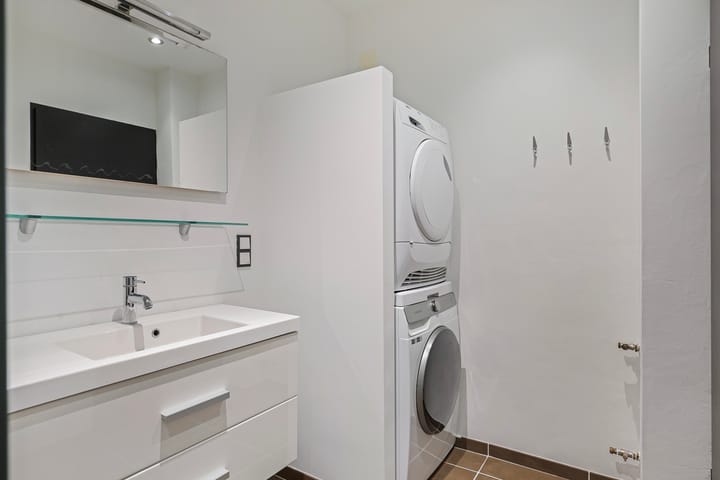 Foto 21 van Lauwerszeeweg 21