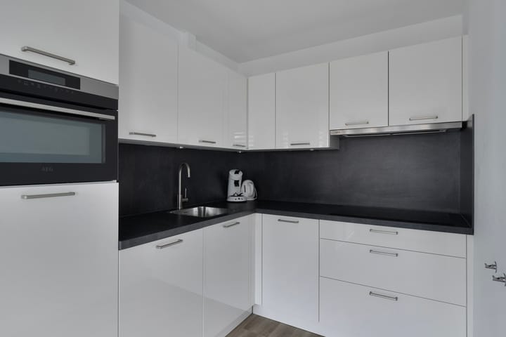 Foto 3 van Warmoesstraat 3