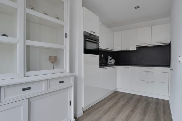 Foto 16 van Warmoesstraat 3