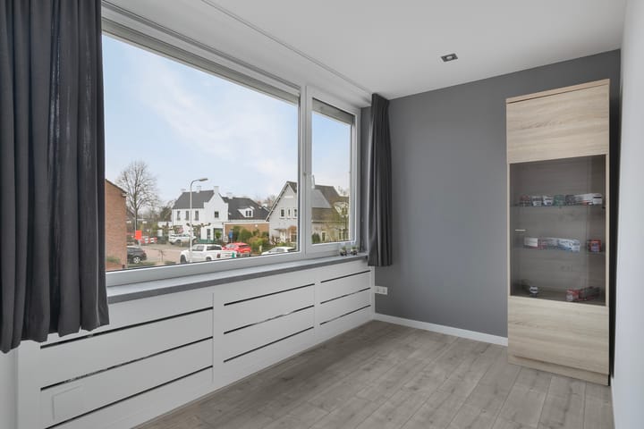 Foto 24 van Warmoesstraat 3