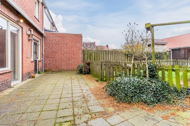 Foto 42 van Ericastraat 13