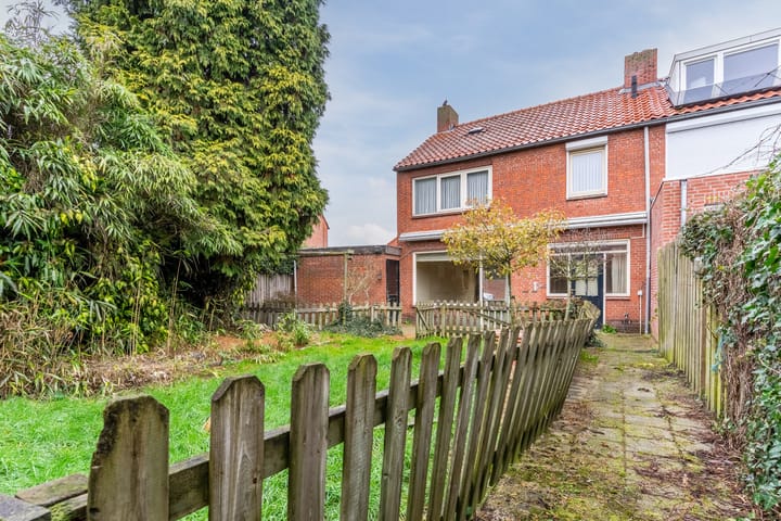 Foto 45 van Ericastraat 13