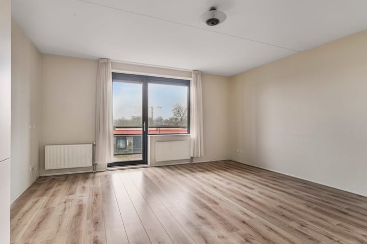 Foto 2 van Wadestein 94