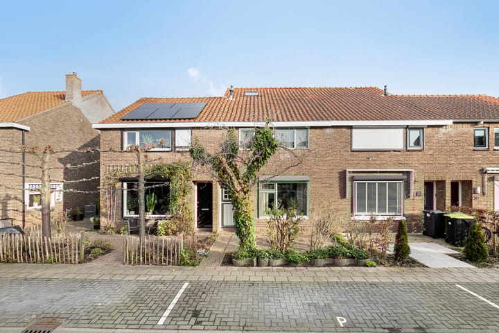 Photo 6 of Piet Heinstraat 35