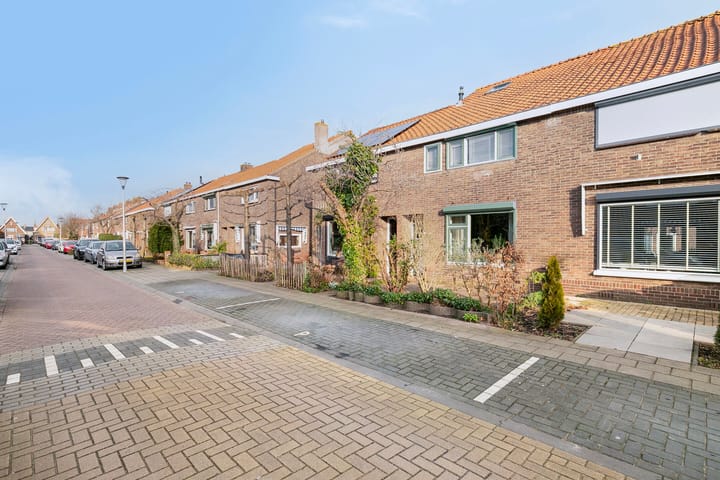 Photo 7 of Piet Heinstraat 35