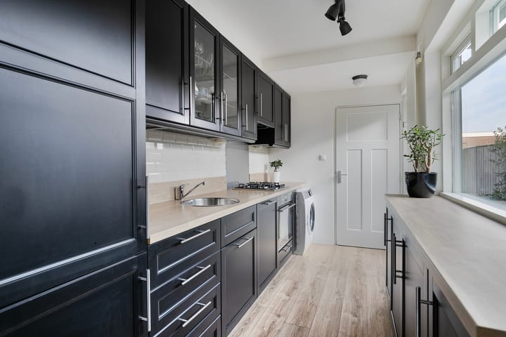 Photo 13 of Piet Heinstraat 35