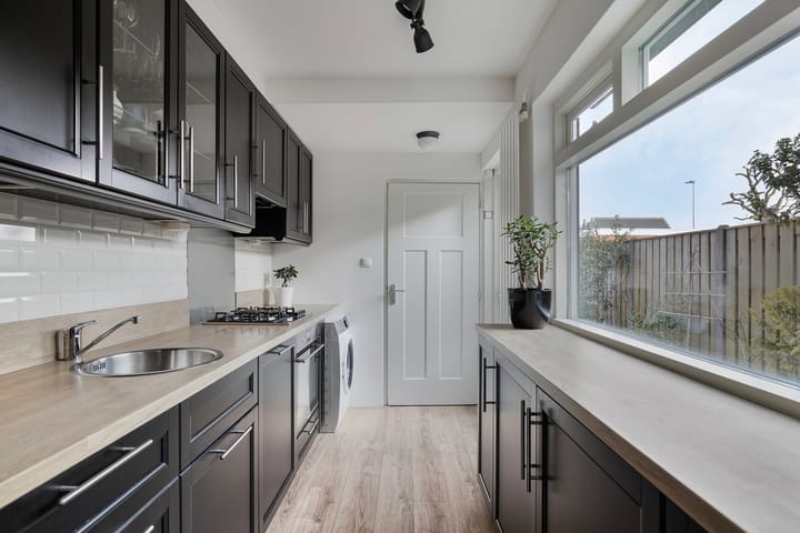 Photo 14 of Piet Heinstraat 35