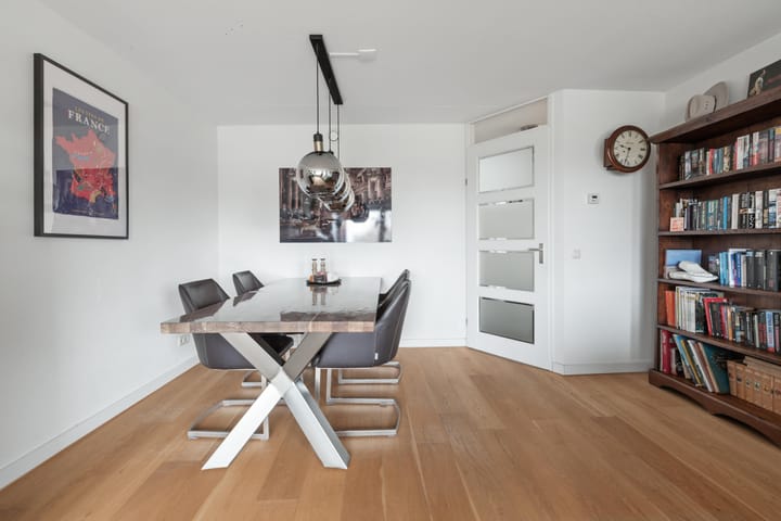 Foto 10 van Albert Schweitzerlaan 6-E