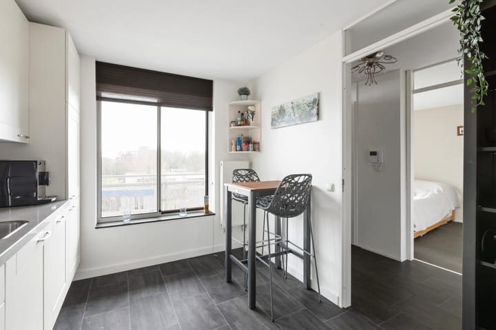 Foto 14 van Albert Schweitzerlaan 6-E